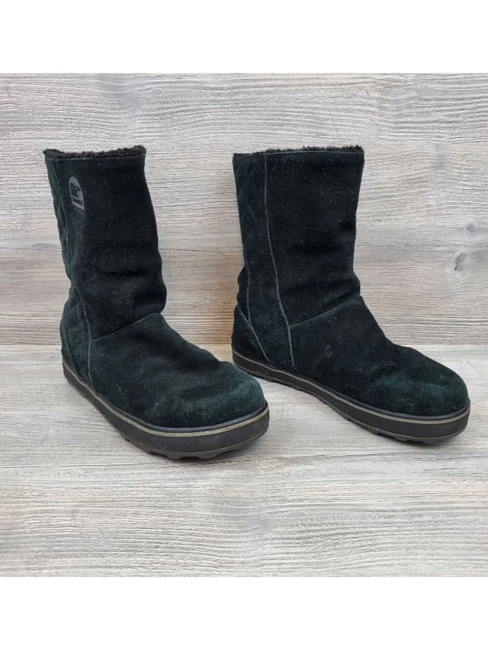 Sorel women's Glacy NL waterproof mukluk style boots
